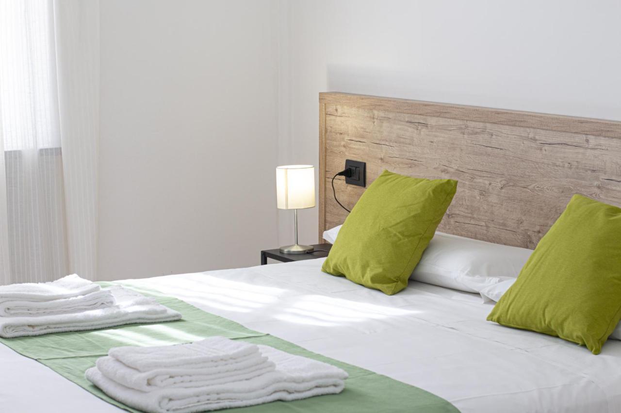 Hotel Tornielli 9 By Lvg Hotel Collection Новара Екстериор снимка