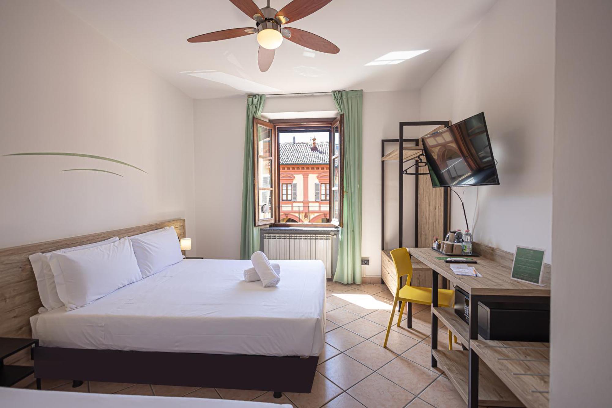 Hotel Tornielli 9 By Lvg Hotel Collection Новара Екстериор снимка